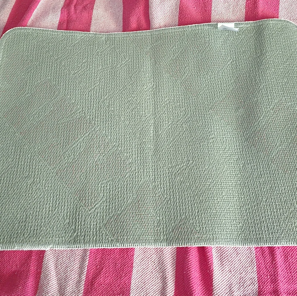 PINK Victoria's Secret Bath Mat in Pink and Gray